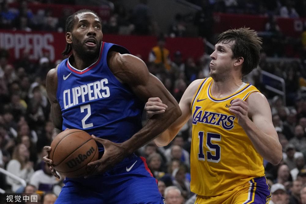 随着时间的 随着时间的