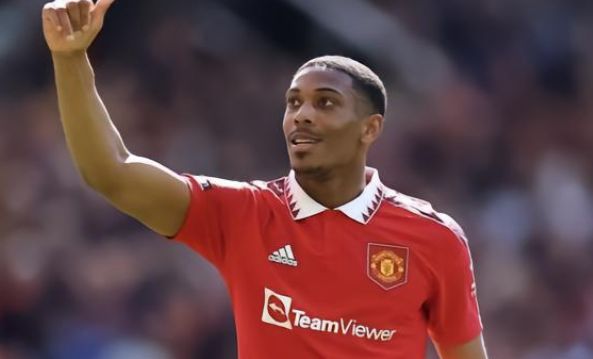 记者们开始 记者们开始