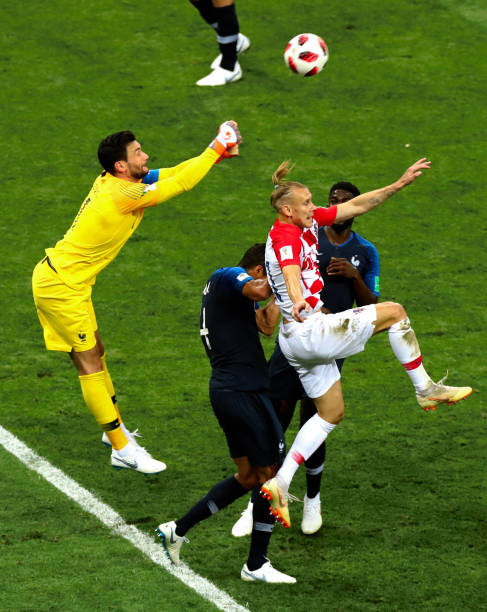 上归功于他 上归功于他